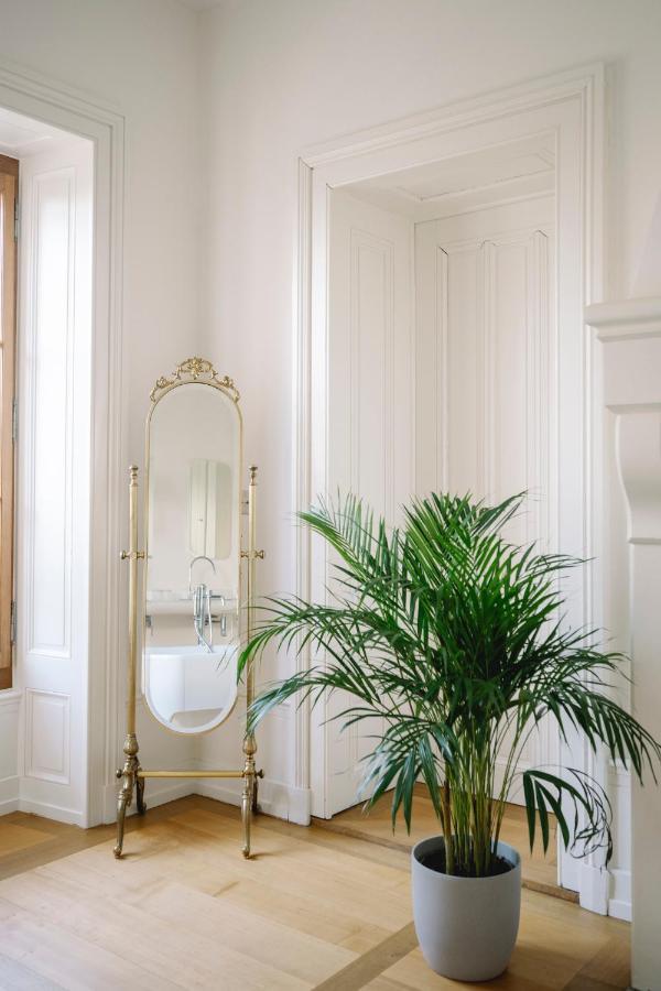 Chateau De L'Aile- Boutique Suites เวอเวย์ ภายนอก รูปภาพ