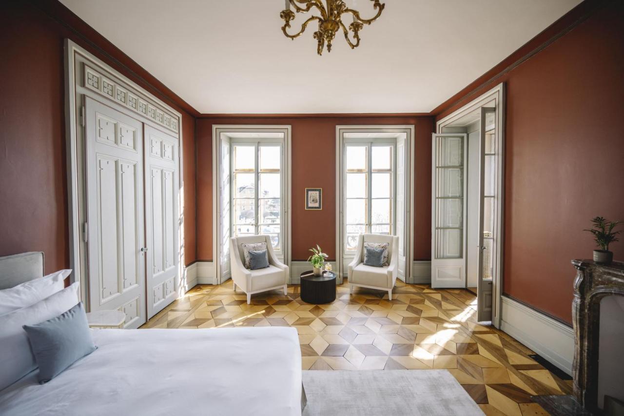 Chateau De L'Aile- Boutique Suites เวอเวย์ ภายนอก รูปภาพ