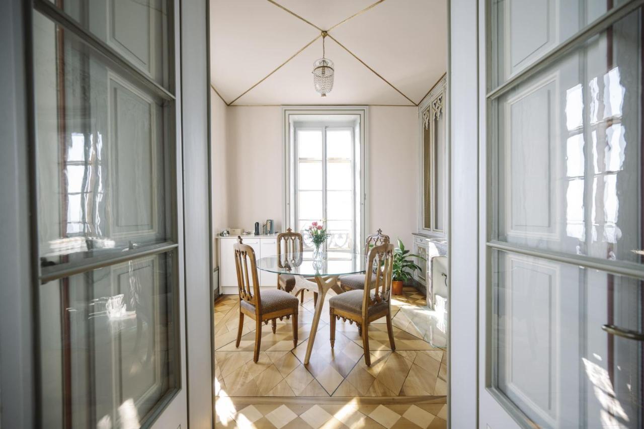 Chateau De L'Aile- Boutique Suites เวอเวย์ ภายนอก รูปภาพ