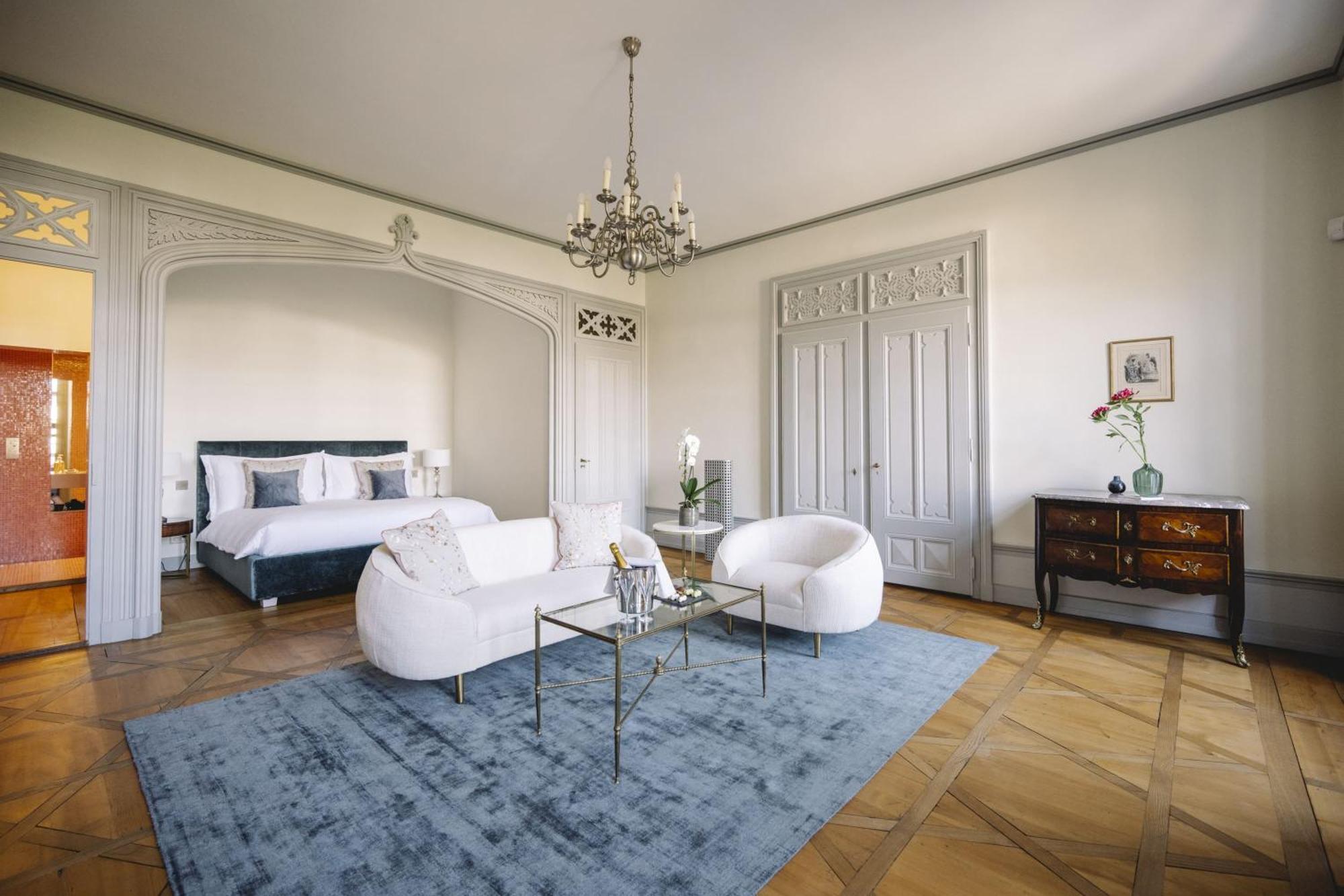 Chateau De L'Aile- Boutique Suites เวอเวย์ ภายนอก รูปภาพ